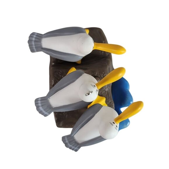 Hallmark Christmas Ornament Finding Nemo Mine! Mine! Mine! Magic 2018 WORKS - Picture 7 of 13